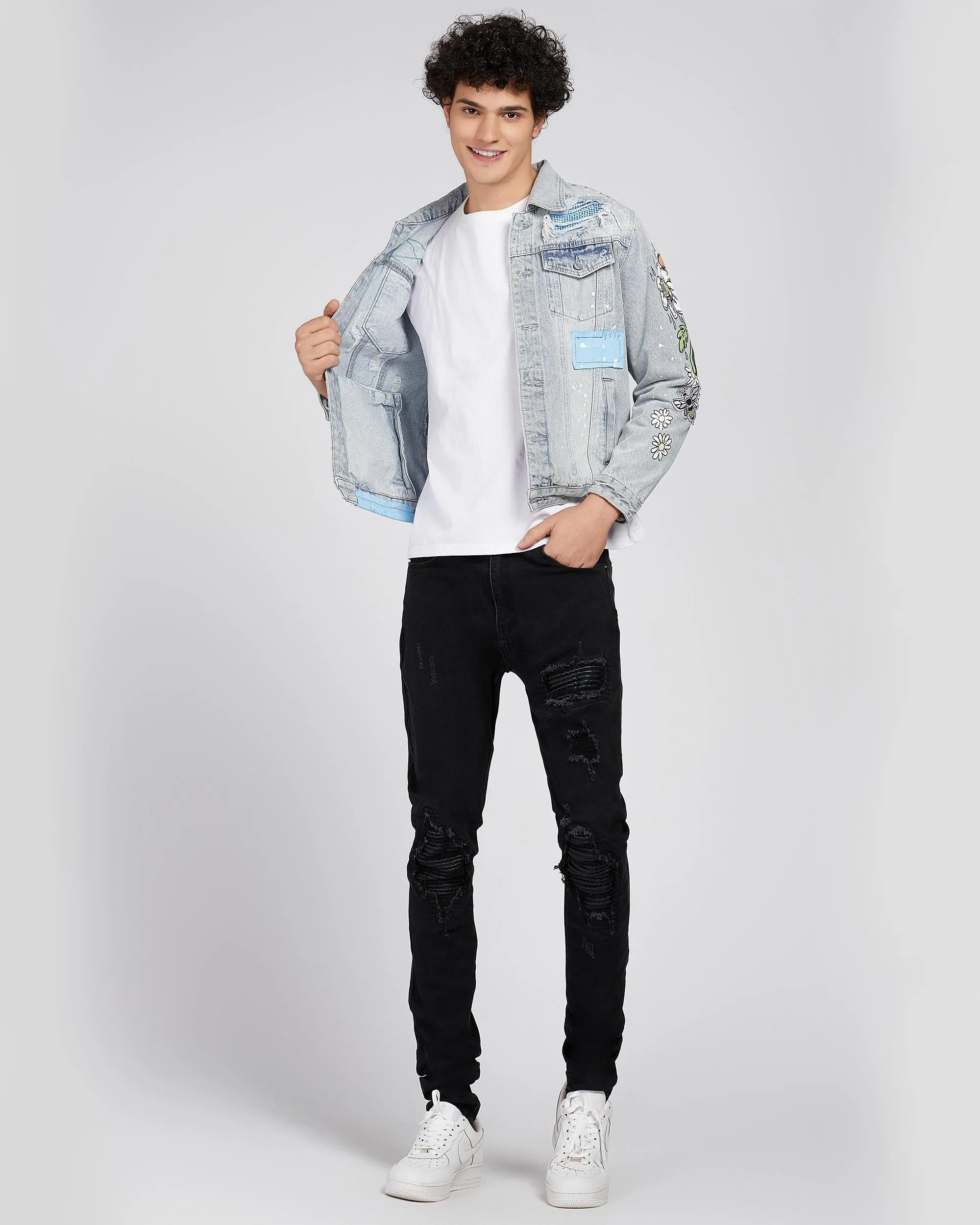 Casual and Versatile Blue Rip & Repair Denim Jacket